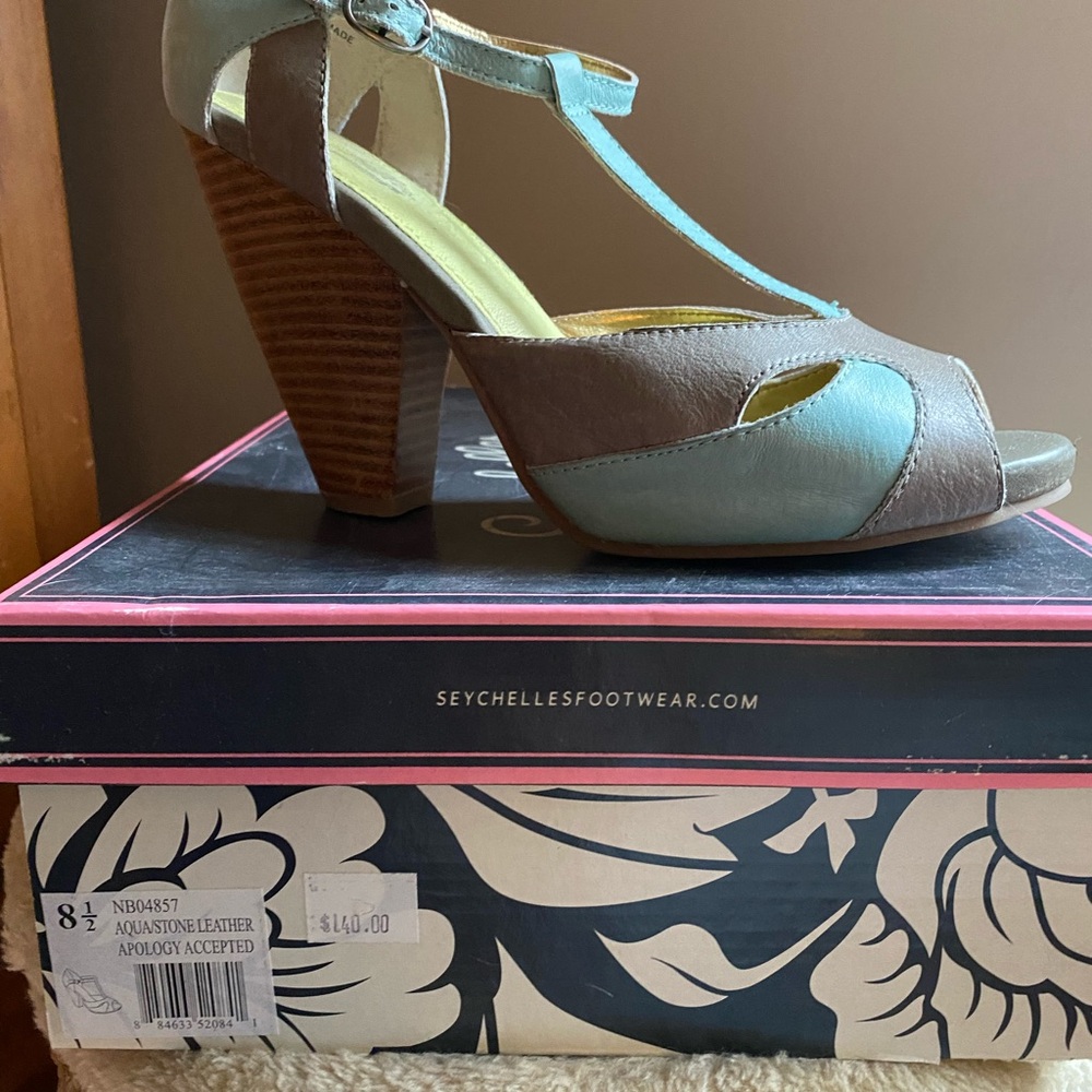 Seychelles Women's Aqua and Grey Leather Heels